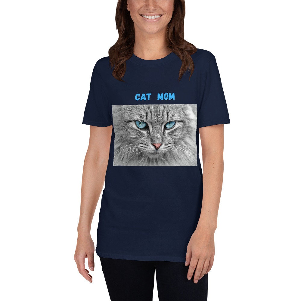 Mom Cat Short-Sleeve Unisex T-Shirt Mother's Day Gift Mom Grandmother Gift TShirt Cat Mom Gift Cute Cat Shirt Tee Shirt for Cat Lovers Gift