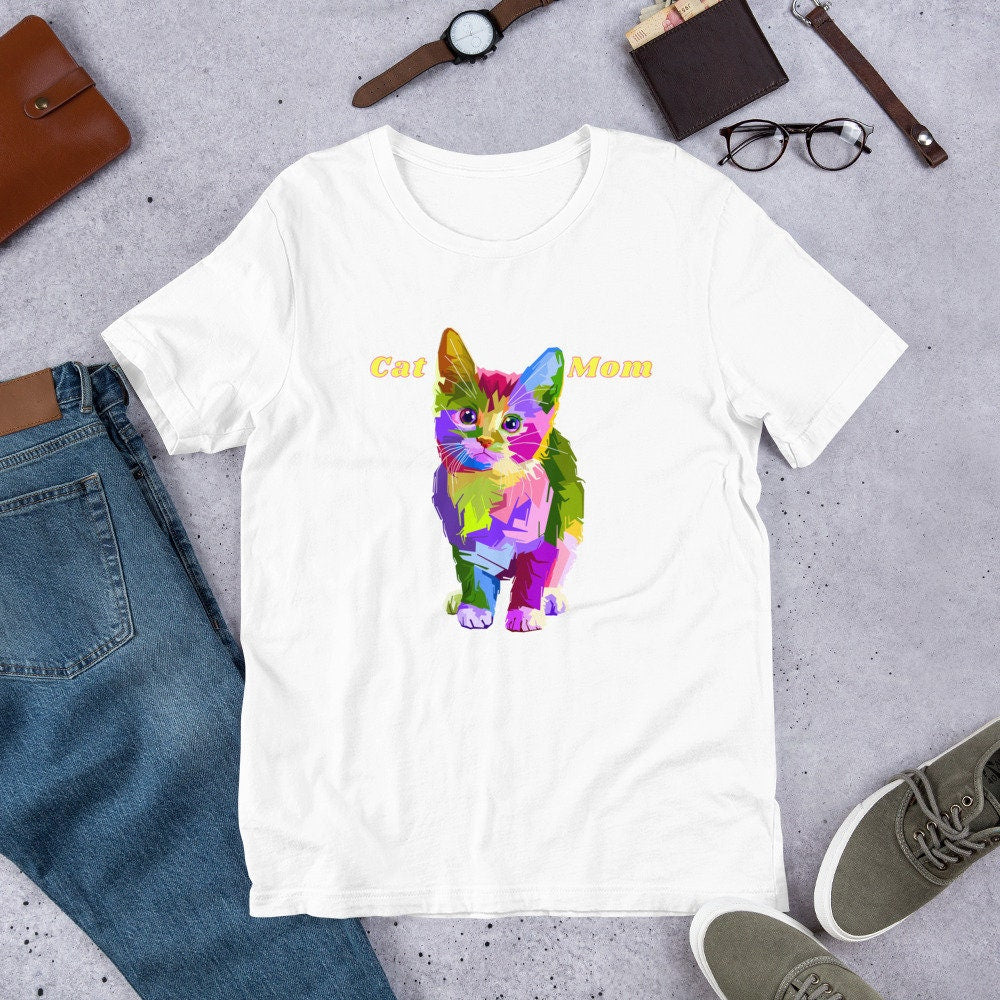 Mom Cat Short-Sleeve Unisex T-Shirt Mother's Day Gift Mom Grandmother Gift TShirt Cat Mom Gift Cute Cat Shirt Tee Shirt for Cat Lovers Gift