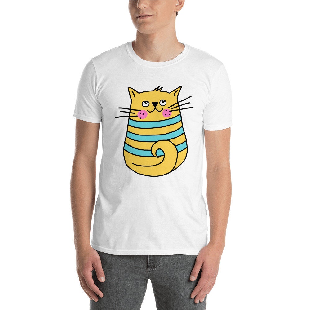 Yellow Cat Smiling Cute Silly Cat T-Shirt for Any Occasion for Anyone that Loves Cats Great Gift Ideas For Cat Lovers Pet Lovers Tee Shirt