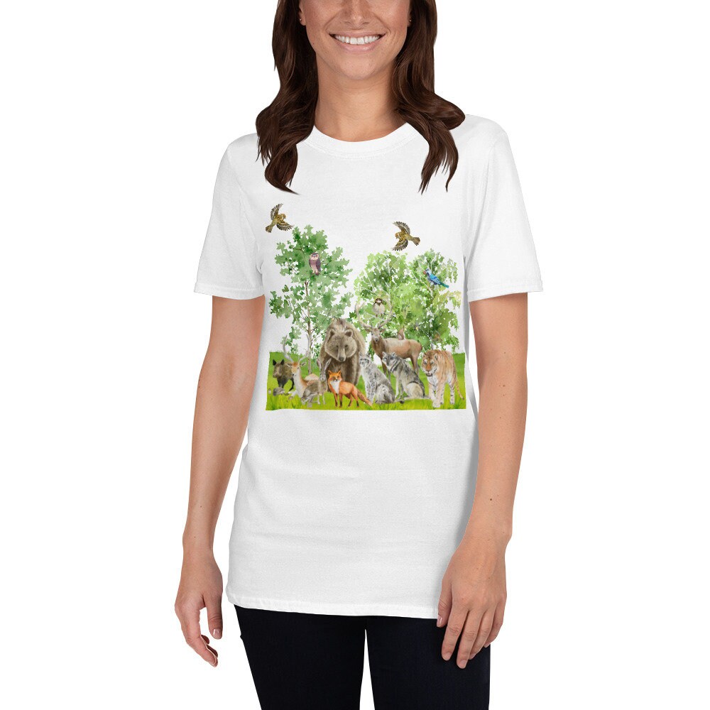 Animals in the Forest Family T-Shirt Great Gift Idea for Men and Women that Love Animals. Bear Tiger Fox Birds All Kinds of Forest Animals