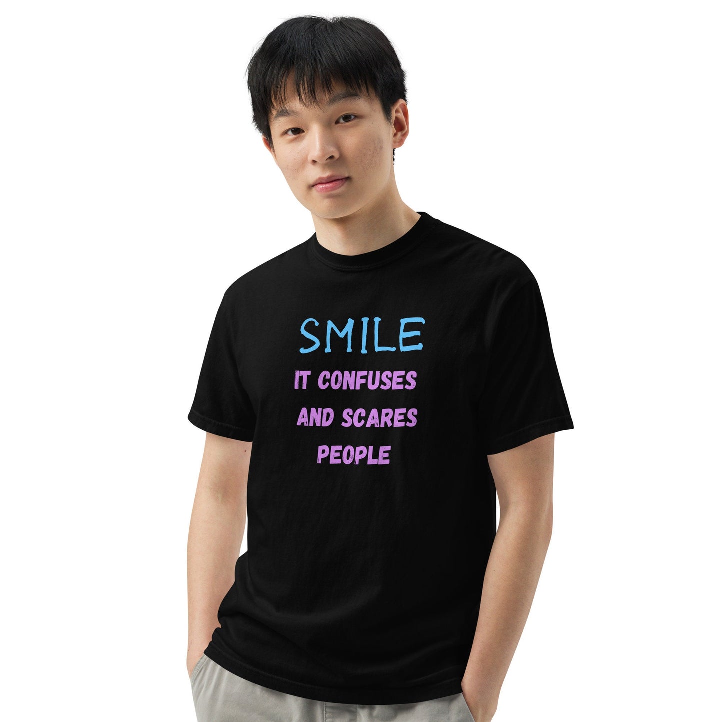 Smile it Confuses and Scares People Silly Funny Sarcastic Tshirt Happy Shirt for Family Friends Gag Gift Birthday Anniversary Gift Tee Shirt