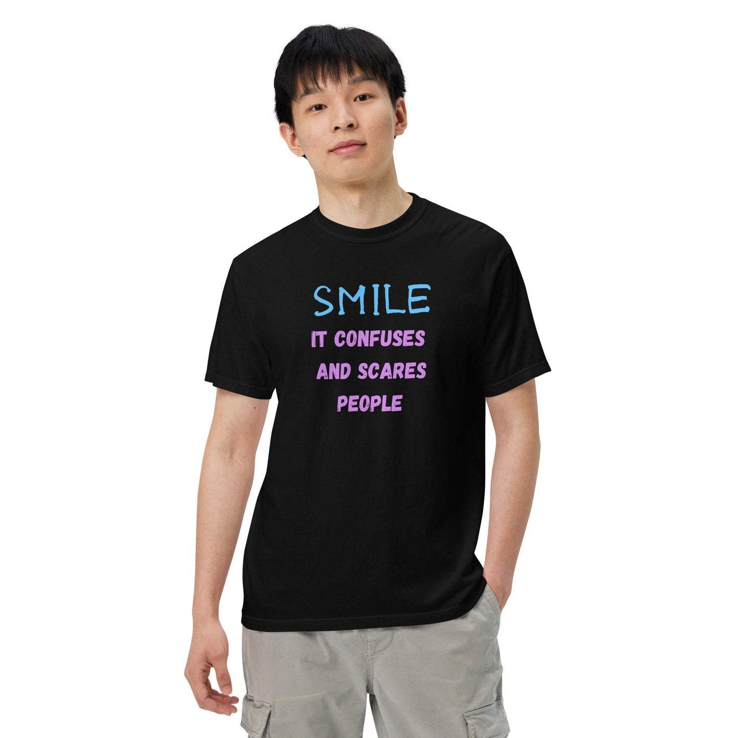 Smile it Confuses and Scares People Silly Funny Sarcastic Tshirt Happy Shirt for Family Friends Gag Gift Birthday Anniversary Gift Tee Shirt